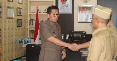 Pj Bupati Buteng, Andy Muhammad Yusuf usai menyerahkan SK Plt PUTR ke Syamsuddin Pamone, Pj Bupati Buteng Andi Muh Yusuf Tunjuk Syamsuddin Pamone jadi Plt Kadis PUTR Gantikan Muhammad Said