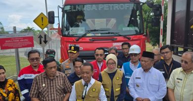 Menteri ESDM Bahlil Lahadia Kunker 4 Jam di Baubau, Pastikan Stok BBM dan Listrik Aman Setelah Melakukan Pengecekan Langsung