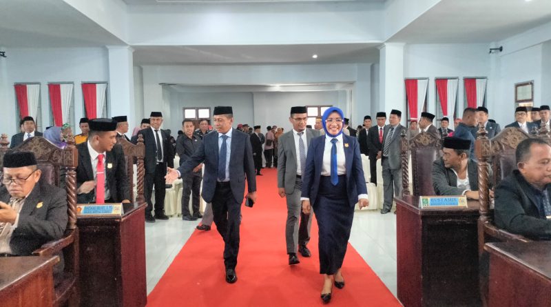 Bupati Buton Utara Afirudin Mathara Paparkan Visi-Misi Pembangunan Pada Rapat Paripurna DPRD