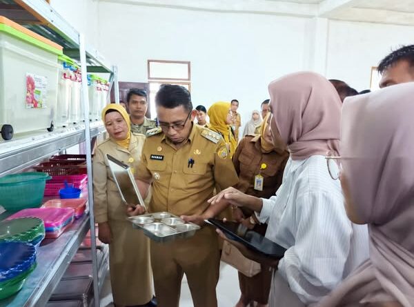 Pemkot Baubau Siapkan Delapan Sekolah Untuk Makan Bergizi Gratis, Persiapkan Dapur Hygienis hingga Beri Pelatihan Karyawan Dapur