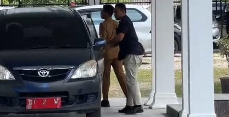 Randis Wakil Bupati di Tarik dan Viral Sosmed, Pj Sekda Engan Menanggapi