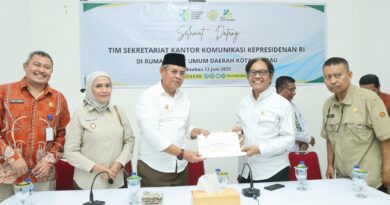 Isra Ramli Nilai Program Presiden Prabowo Makan Bergizi Gratis (MBG) dan Cek Kesehatan Gratis CKG Telah Berjalan di Baubau