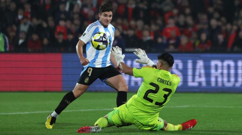 Meski Messi Dicadangkan, Argentina Tetap Menang Lawan Chili 0-1, Alvares Makin Tajam
