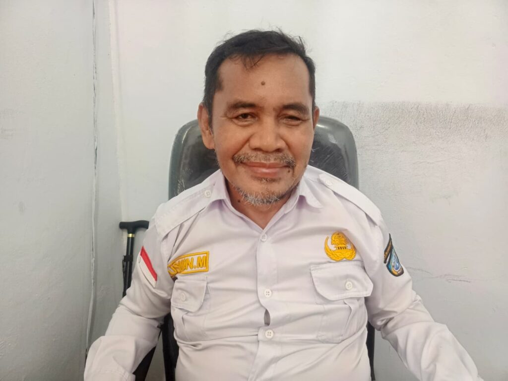 Sekretaris Dinas Pendidikan Buton Selatan, Rusmin, S.Pd