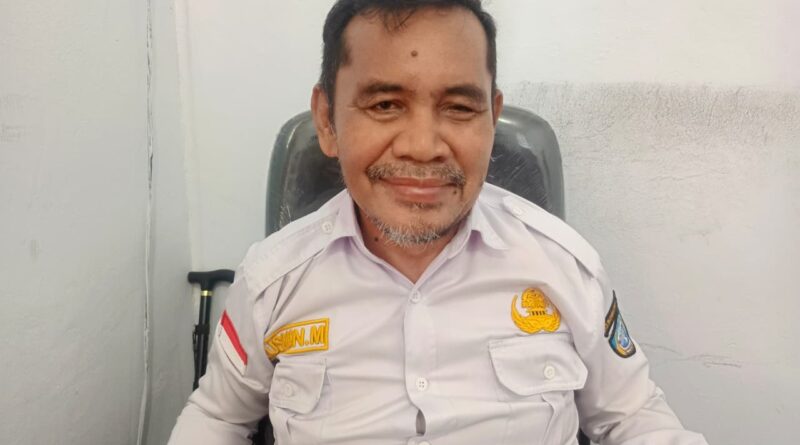 Sekretaris Dinas Pendidikan Buton Selatan, Rusmin, S.Pd