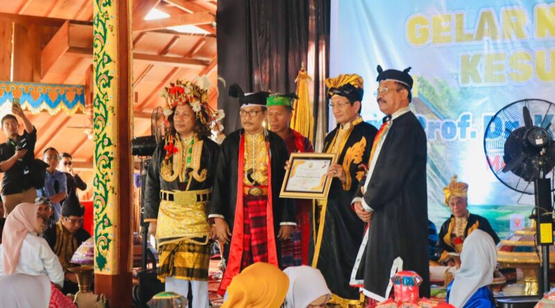 Menag RI Nasaruddin Umar Terharu dan Kaget Terima Gelar Kehormatan Adat dari Kesultanan Buton