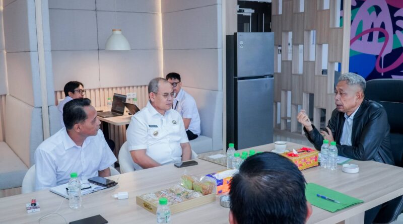 Kemensos Pastikan Program Sekolah Rakyat Segera Hadir di Baubau, H Yusran Fahim Siapkan Lahan 7,9 Hektare Telah Memenuhi Syarat