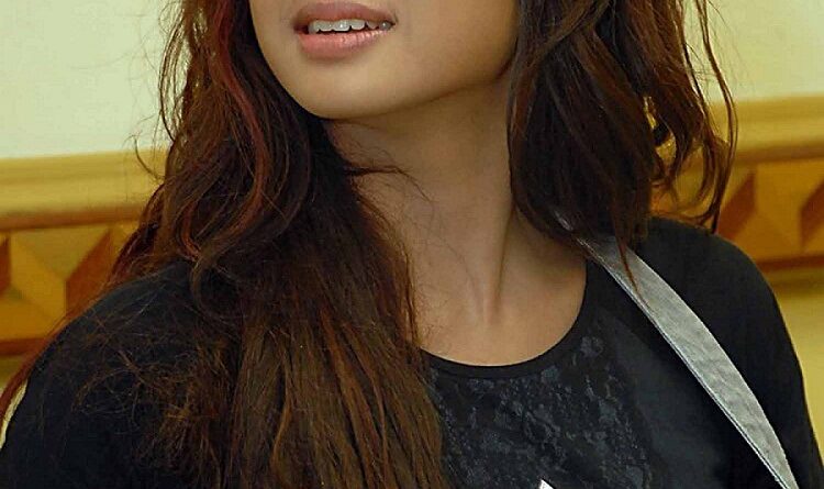 Dewi Perssik Tegaskan Sikap soal Isu Dijodohkan dengan Virgoun