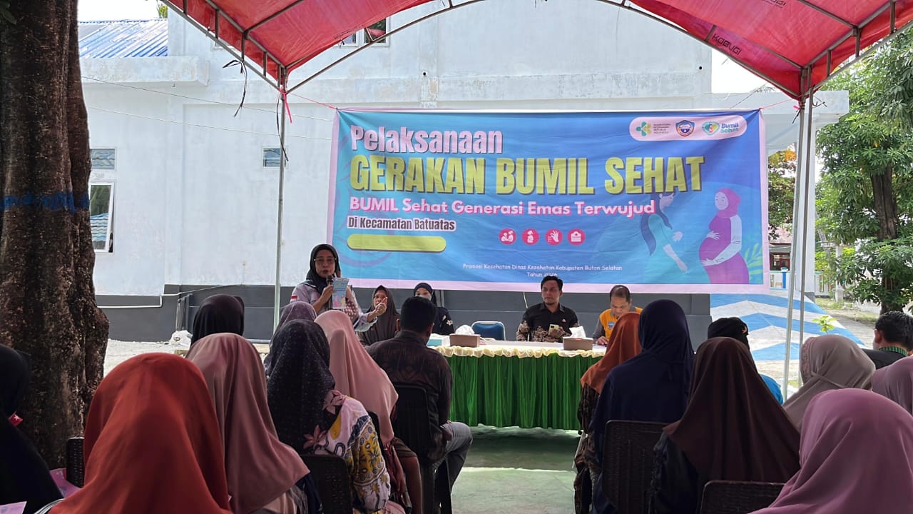 Kepala Bidang Kesmas Buton Selatan Wa Ode Mahazura Tinjau Layanan Faskes di Batuatas, Soroti Akses Ekstrem Menuju Puskesmas