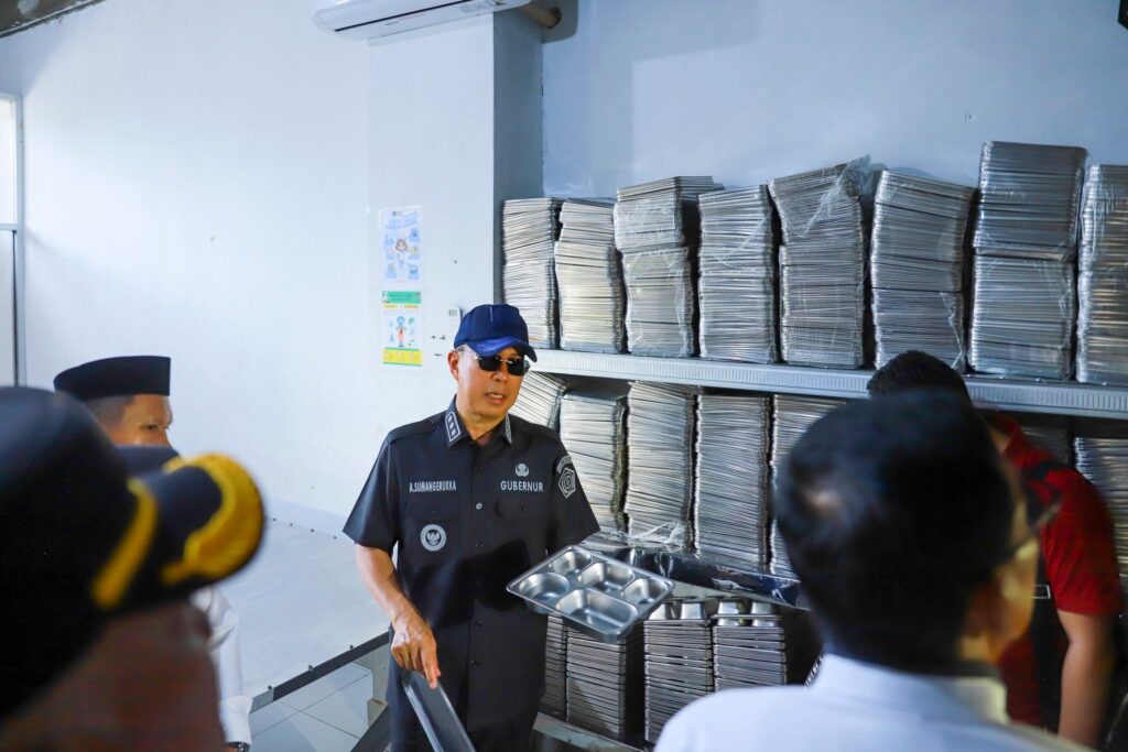 Gubernur Sultra ASR Sidak Safari Ramadan, temukan SPPG Tiworo Tengah Langgar Standar Pangan