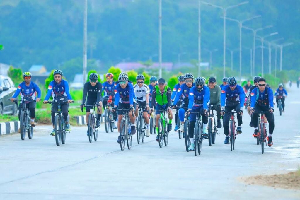 Gowes Massal Sultra Perkuat Sinergi dan Dorong Ekonomi Wisata, Bupati Buton Selatan Muhammad Adios Nilai Berdampak Pada Daerah