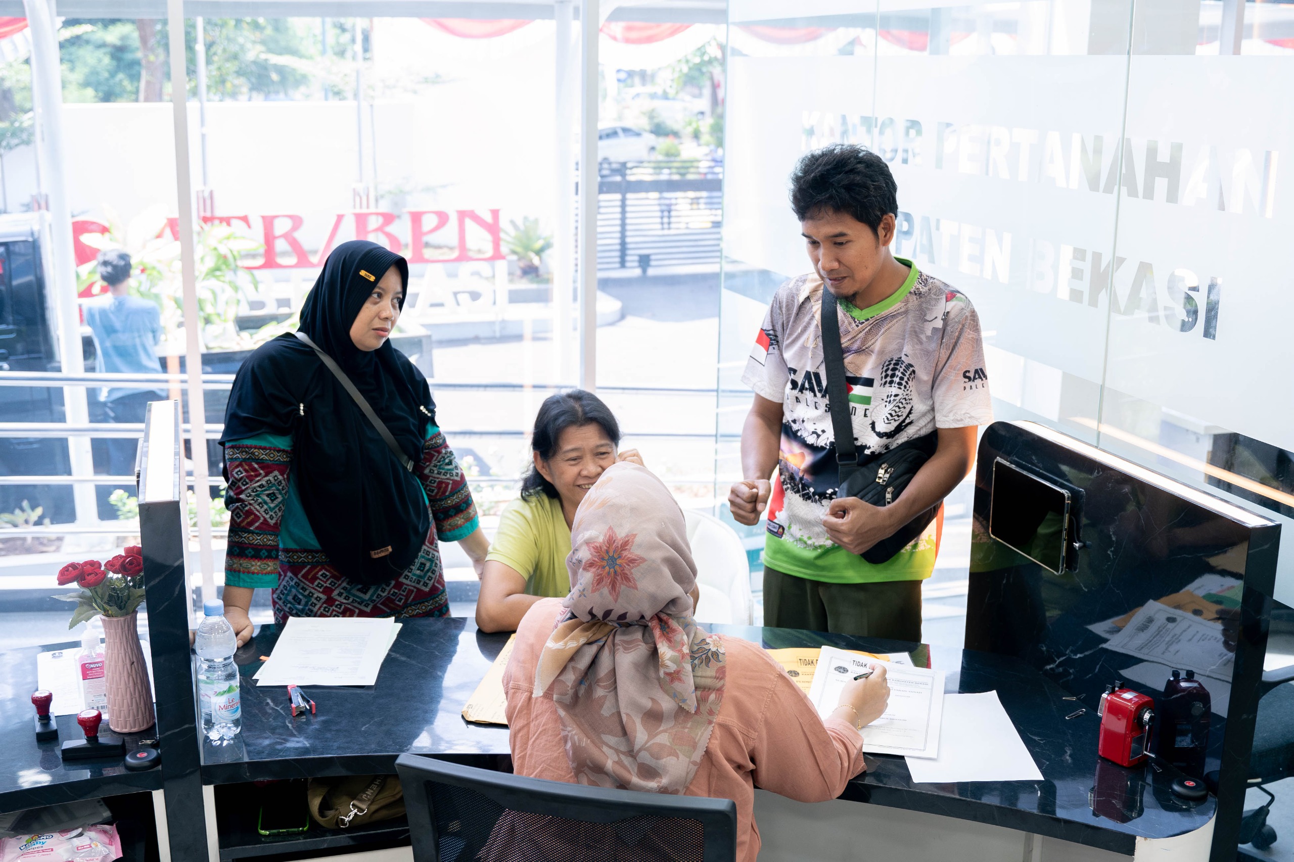 Hibah atau Waris? ATR/BPN Ungkap Cara Tepat Proses Balik Nama Sertipikat Tanah Orang Tua ke Anak 5 5 9