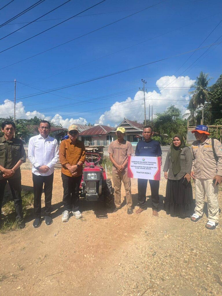 Sultra Genjot Produksi Pangan, Gubernur ASR Salurkan Ratusan Alsintan Modern ke Petani