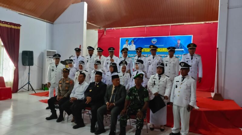 Bupati Buton Selatan H Muh Adios Tekankan Disiplin dan Integritas saat Lantik 15 Pj Kepala Desa
