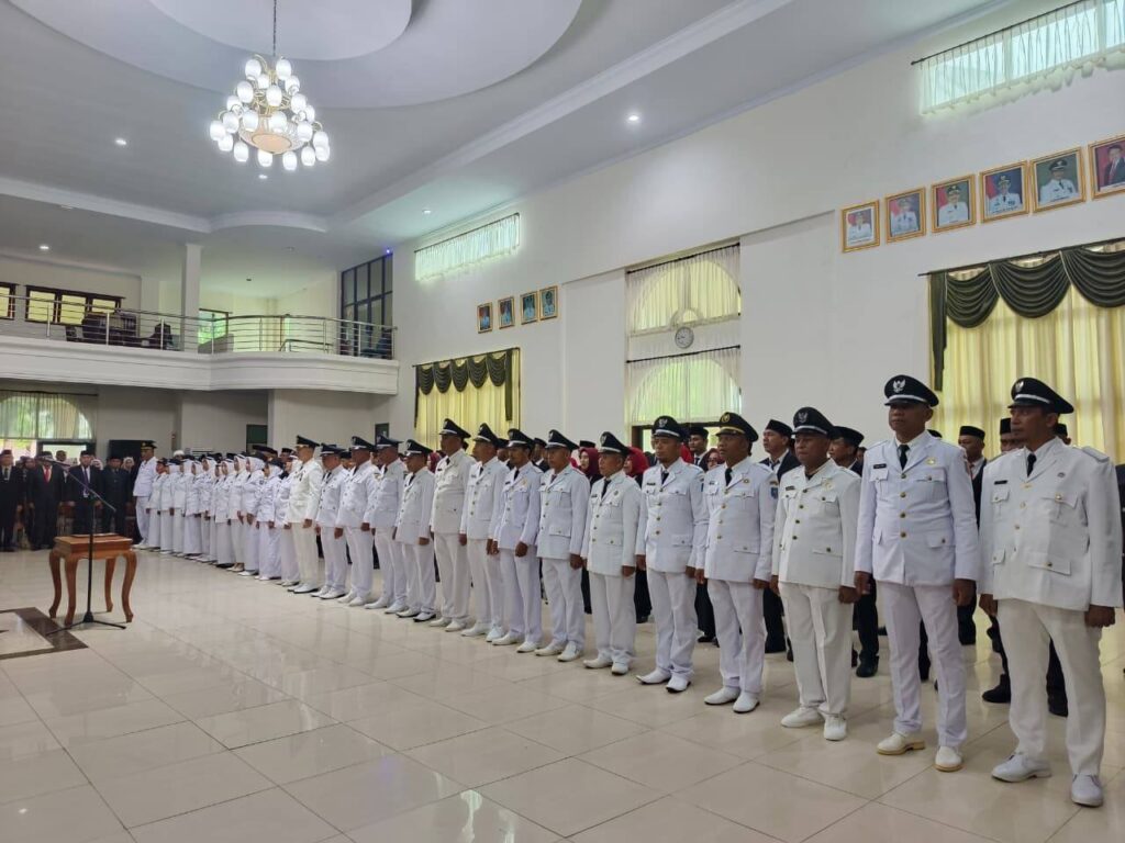 78 Pejabat Baubau Resmi Dilantik Wali Kota Baubau HYF, WFH Tak Jadi Alasan Tetap Tekankan Kinerja ASN