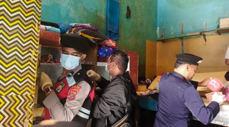 Razia Kamar Binaan Lapas Baubau, Petugas Temukan Botol Kaca hingga Cutter