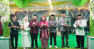 MTQ XIV Baubau Sukses Digelar, Wawali Baubau Wa Ode Hamsinah Tutup MTQ XIV Dengan Meriah, Murhum Tampil sebagai Juara Umum