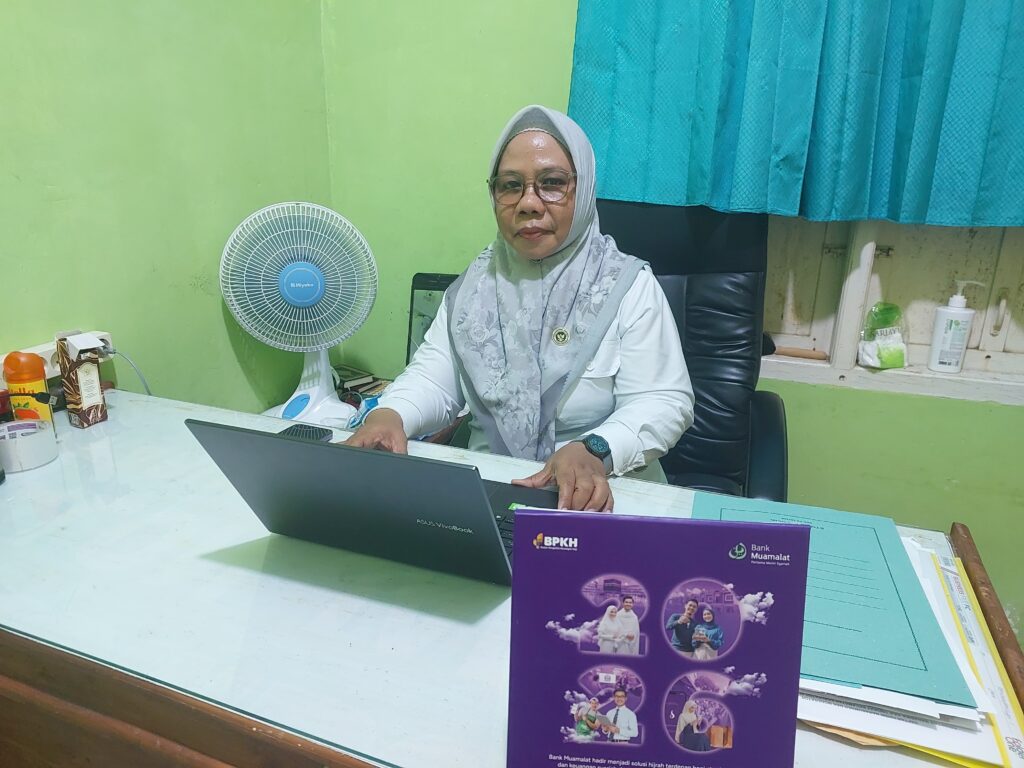 25 Jamaah Haji Buton Selatan Siap Berangkat Melalui Kloter 38 Makassar, Kepala Kemenhaj Busel Nurhayati Ingatkan Risiko Penipuan Digital Hingga Permintaan Uang
