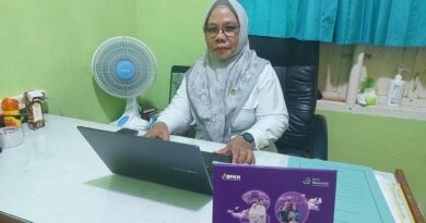 25 Jamaah Haji Buton Selatan Siap Berangkat Melalui Kloter 38 Makassar, Kepala Kemenhaj Busel Nurhayati Ingatkan Risiko Penipuan Digital Hingga Permintaan Uang