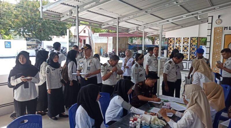 445 WBP dan Pegawai Lapas Baubau Ikuti Skrining Kesehatan Massal Untuk Cegah Penyakit Menular