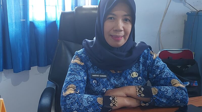 Disdukcapil Buton Selatan Jemput Bola Rekam E-KTP di Siompu dan Siompu Barat Terkendala Listrik, Warga Tetap Antusias