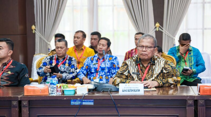 Hadiri RUPS, Bupati Buton Selatan H Muh Adios Siap Kawal Transformasi BPR Bahteramas