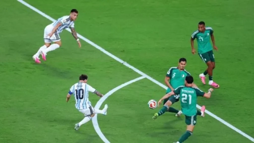 FIFA Pilih Messi sebagai Man of the Match usai Hattrick ke Gawang Aljazair 2 FIFA Pilih Messi sebagai Man of the Match usai Hattrick ke Gawang Aljazair