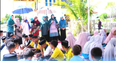 TP-PKK Buton Tengah Umi Noranah Azhari Perluas Program Jumat Berkah ke Lima Pesantren