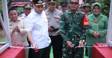 Bupati Buton Alvin Akawijaya Resmikan Jembatan Sungai Loko Penopang Ekonomi Warga di Lawele