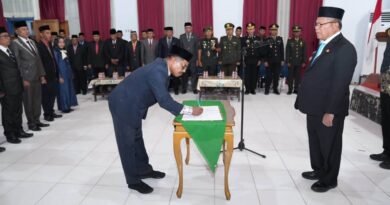 Pelantikan Sembilan JPT Jadi Langkah Bupati Buton Selatan H Muh Adios Perkuat Tata Kelola Pemerintahan, Ini Dia Nama-Namanya