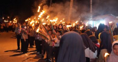 500 Pelajar Buton Selatan Nyalakan Obor Kemerdekaan, Bupati H Muh Adios Ajak Pelajar Buton Selatan Warisi Semangat Para Pahlawan