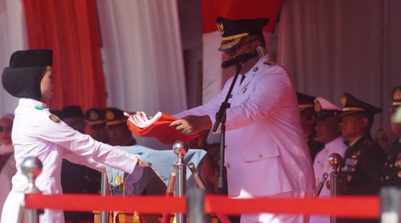 Bupati Adios Pimpin Upacara HUT RI, Serukan Kerja Nyata untuk Buton Selatan Maju, 72 Paskibraka Sukses Kibarkan Merah Putih