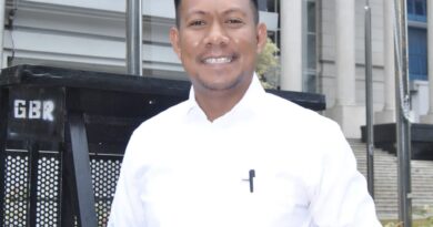 Mahasiswa Pascasarjana Universitas Slamet Riyadi (UNISRI) Sarmin