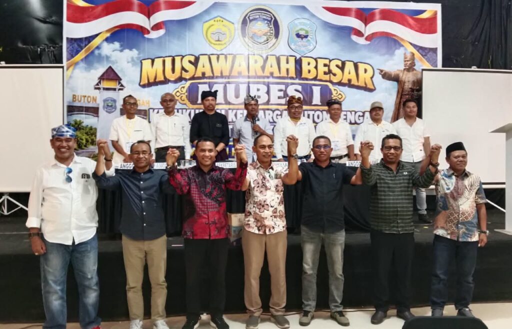 Tujuh Kecamatan Bersatu, H Basri Umar Pimpin Kerukunan Keluarga Buton Tengah Kota Baubau Untuk Periode 2026-2029, Disahkan Dalam Mubes Pertama