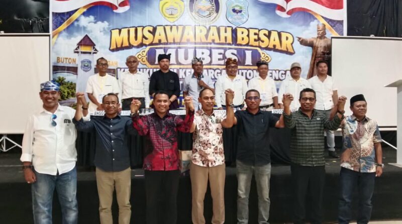 Tujuh Kecamatan Bersatu, H Basri Umar Pimpin Kerukunan Keluarga Buton Tengah Kota Baubau Untuk Periode 2026-2029, Disahkan Dalam Mubes Pertama