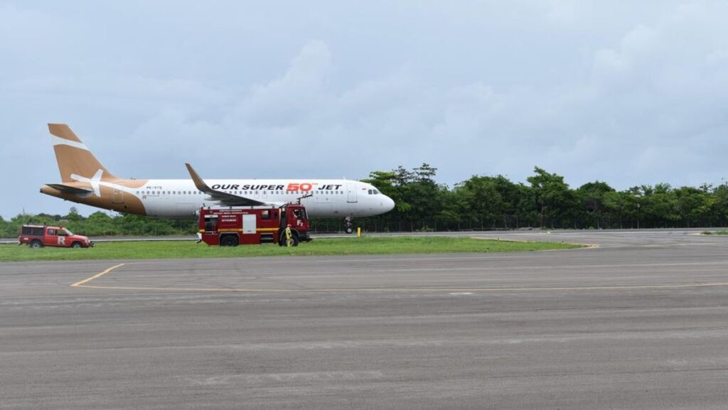 Super Air Jet Kembali Terbang Rute Makassar-Baubau Mulai 1 Oktober Setiap Hari, Tiket Diupayakan di Bawah Rp1 Juta 1 Super Air Jet Kembali Terbang Rute Makassar-Baubau Mulai 1 Oktober Setiap Hari, Tiket Diupayakan di Bawah Rp1 Juta
