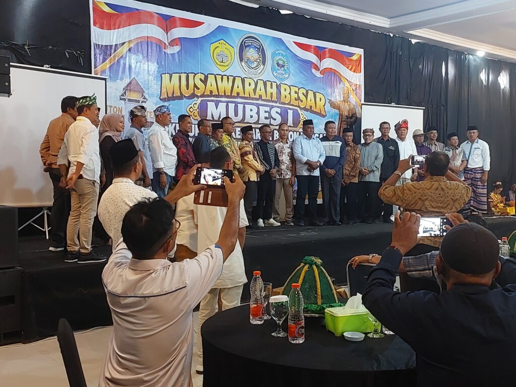 Tujuh Kecamatan Hadiri MUBES Pertama Kerukunan Keluarga Buton Tengah Kota Baubau, Ketupat Nurman Tekankan Semangat Persaudaraan