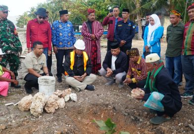 Bupati Buton Selatan H Muh Adios Letakkan Batu Pertama KNMP di Tiga Desa Buton Selatan, Rantai Ekonomi Nelayan Diperkuat
