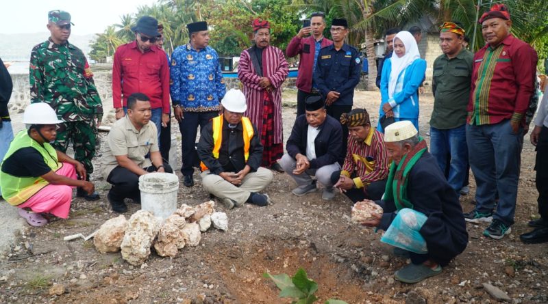 Bupati Buton Selatan H Muh Adios Letakkan Batu Pertama KNMP di Tiga Desa Buton Selatan, Rantai Ekonomi Nelayan Diperkuat